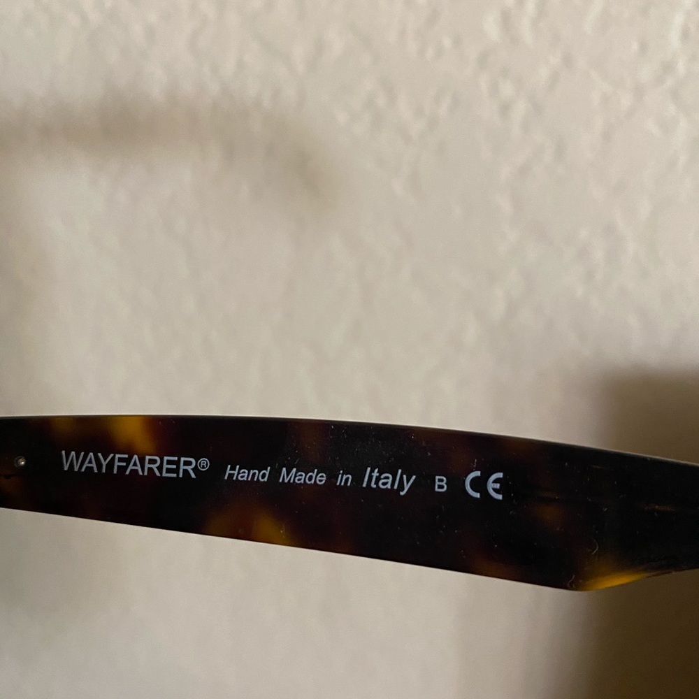 Authentic Tortoise Rayban Wayfarer - image 3